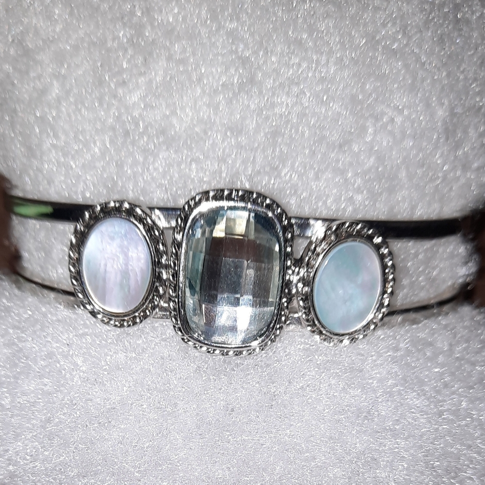 Rhinestone Hinged bangle bracelet Statement Fashion Clamper silvertone